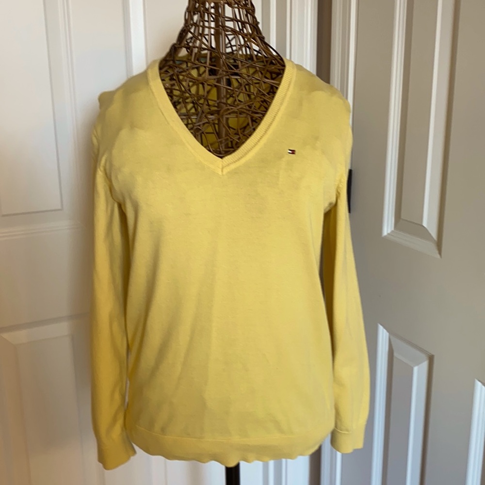 tommy hilfiger pima cotton v neck yellow sweater M